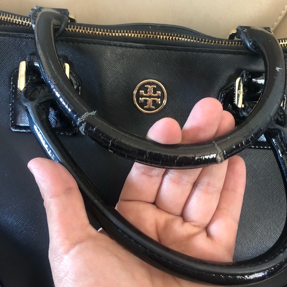 💄Tory Burch Robinson 3 compartment Tote w/strap💄 - Picture 8 of 8